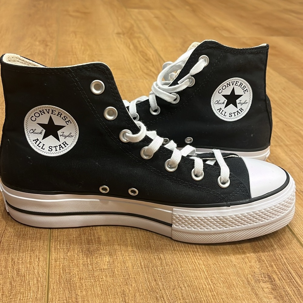 Converse High Top Platform NEW